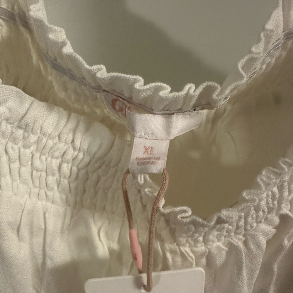 Gianni Bini Cream Chemise with Ruffled Elegance